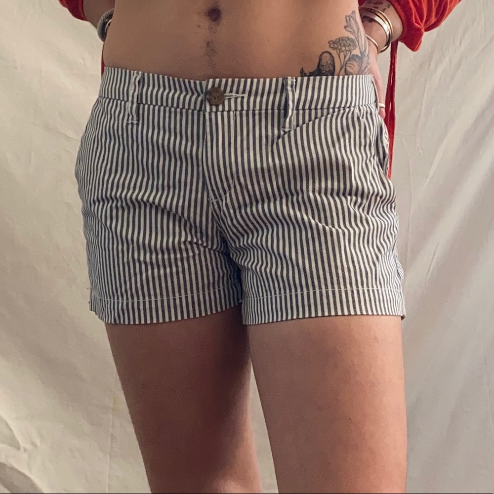 Conductor pin stripe short